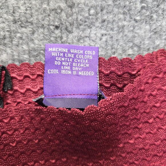 HOT GAL Skirt Womens Large Burgundy Textured Pleated A-Line Skater Exposed Zip - Picture 3 of 5